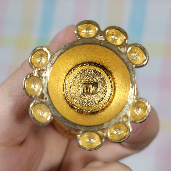 Swarovski Trimlite Giftware Golden Hot Air Balloon with Rainbow prism effect - Picture 6 of 7